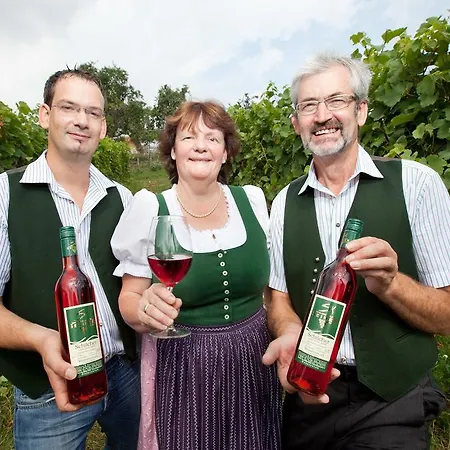 Weingut Seiner Vlg. Kraxner 农家乐 *