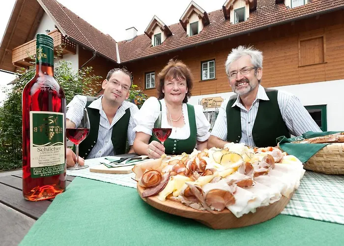 Weingut Seiner Vlg. Kraxner مزرعة للإقامة