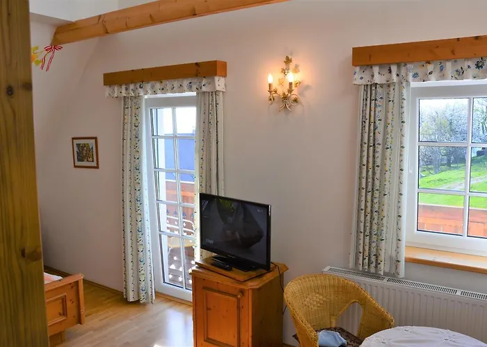 Weingut Seiner Vlg. Kraxner * Greisdorf